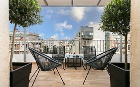 Elysium House Bright Top Floor Apartment With Terrace Central Location